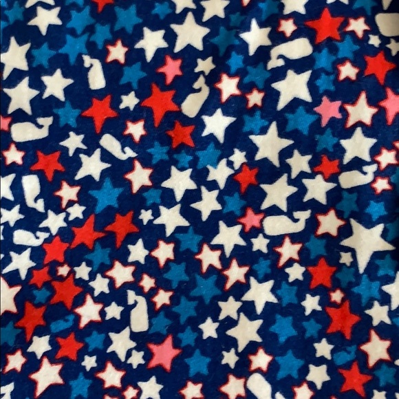 Limited Edition Vineyard Vines shorts - Picture 2 of 4